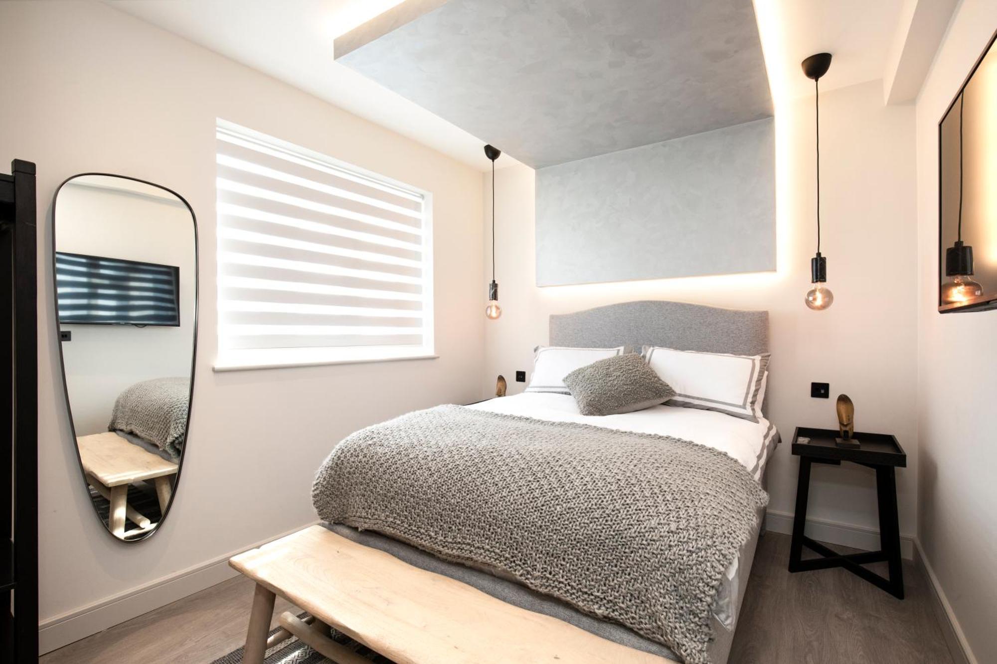 Luxury 3 Bedroom Flat 5 Min To Tube Station *